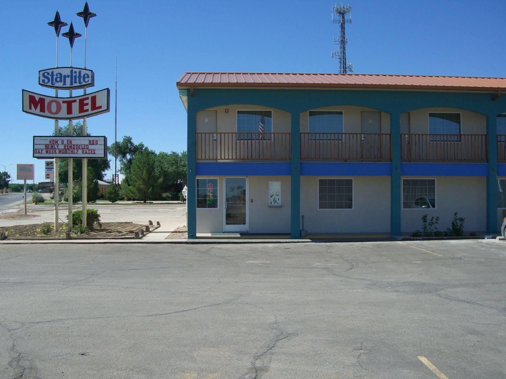 La Hacienda Inn アーテジア エクステリア 写真